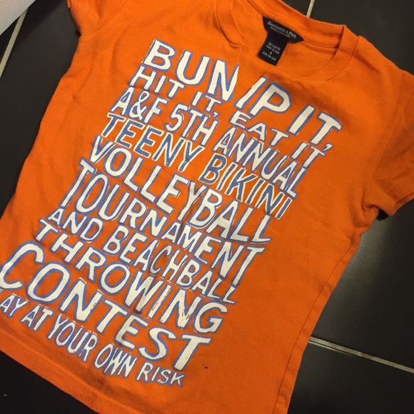 🏐Abercrombie Volleyball T-Shirt🏐 - Picture 1 of 3